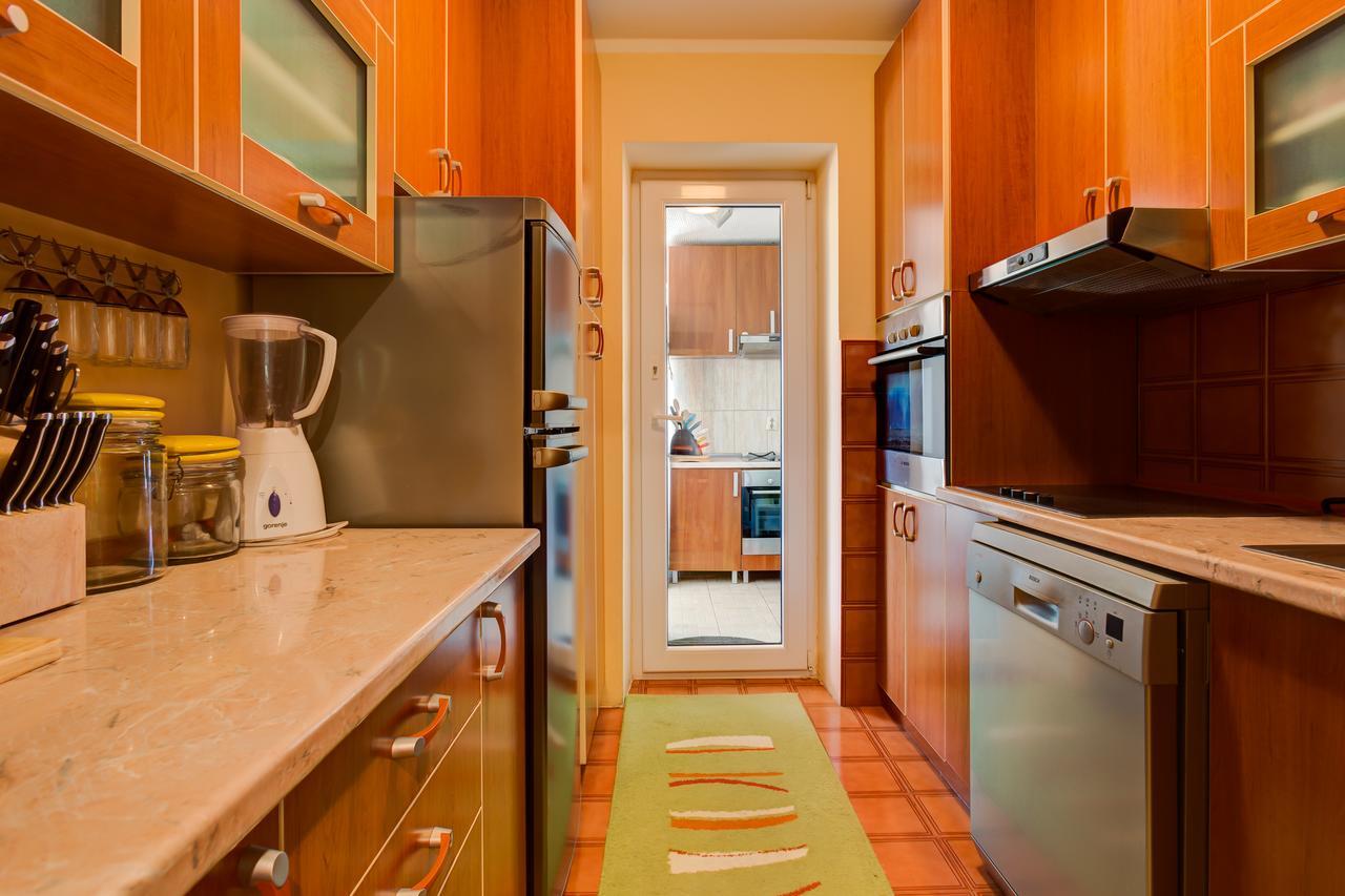 Apartments Varja Свети-Стефан Экстерьер фото